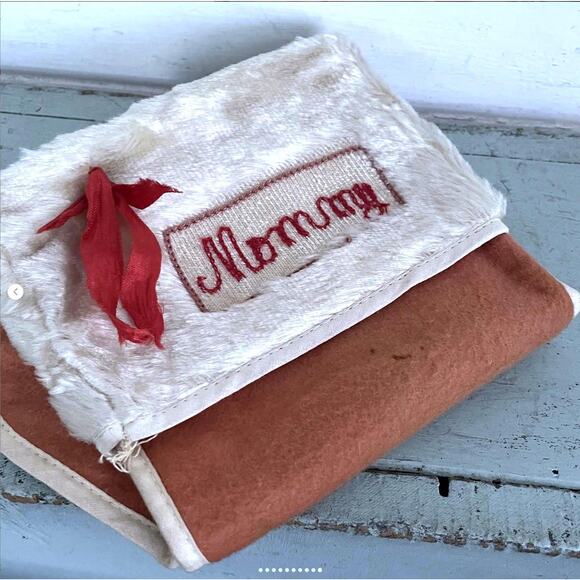 Vintage Antique Felt Christmas Stockin Mommy Needlepoint Embroidery Stitching - Picture 10 of 10